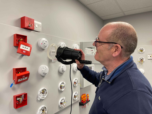 Lắp đặt hệ thống báo cháy cho trường học - 4