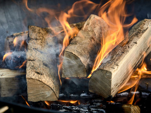 Chất rắn dễ cháy là gì? Tất tần tật những thông tin cần biết - 1