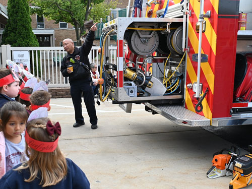 Hướng dẫn kỹ năng thoát hiểm cho trẻ em trong đám cháy - 4